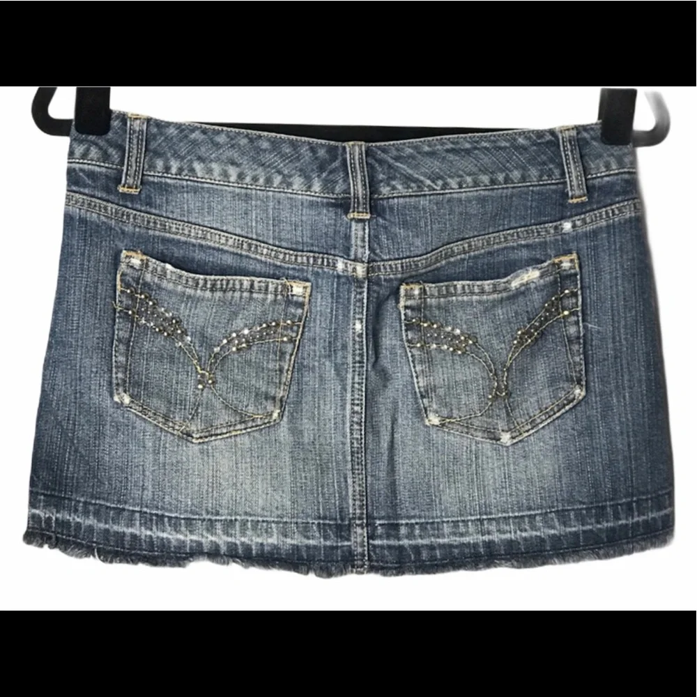 TWENTY ONE distressed stud detail frayed raw hem S